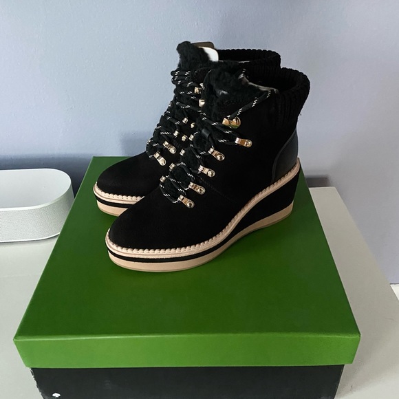 Kate Spade Willow Wedge Lace Up Shearling Booties in Black Size 5 NEW in Box - Picture 2 of 8